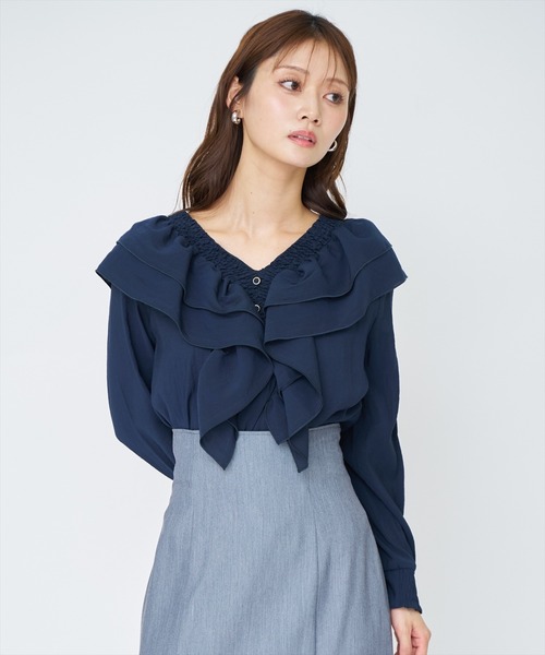 AND COUTURE(アンドクチュール)の「シャーリングフリルブラウス(シャツ/ブラウス・レディース・ネイビー/イエロー/オフホワイト・FREE)」の20枚目の写真