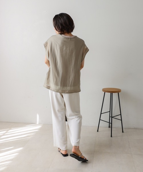 Bou Jeloud(ブージュルード)の「シアーカットドッキングサイドボタンプルオーバー(Tシャツ/カットソー・レディース・ブラック/グレイッシュベージュ/ブルー・FREE)」の20枚目の写真