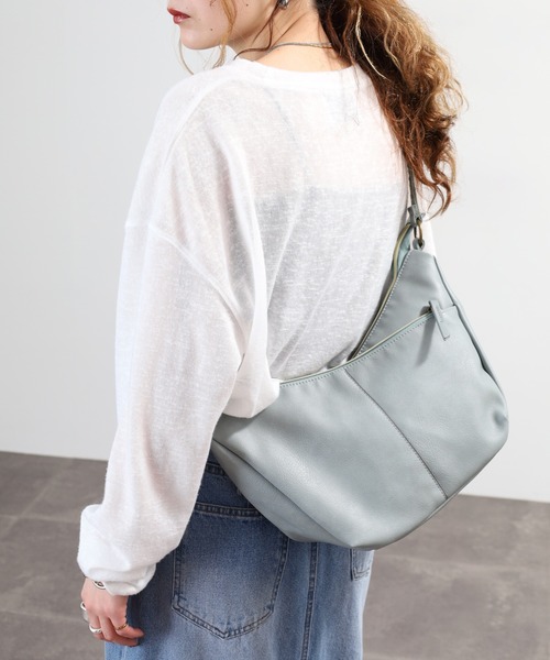 Legato Largo（レガートラルゴ）の「Legato Largo 3つ口多収納ショルダーバッグ（ショルダーバッグ・レディース・ブラック/グレー/ライトベージュ・FREE）」の3枚目の写真