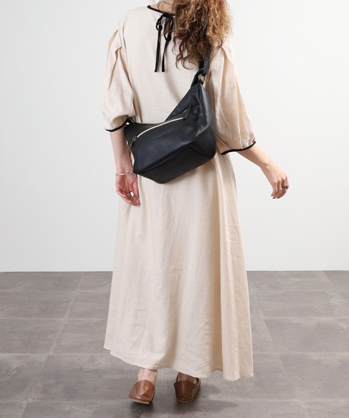 Legato Largo（レガートラルゴ）の「Legato Largo 3つ口多収納ショルダーバッグ（ショルダーバッグ・レディース・ブラック/グレー/ライトベージュ・FREE）」の8枚目の写真