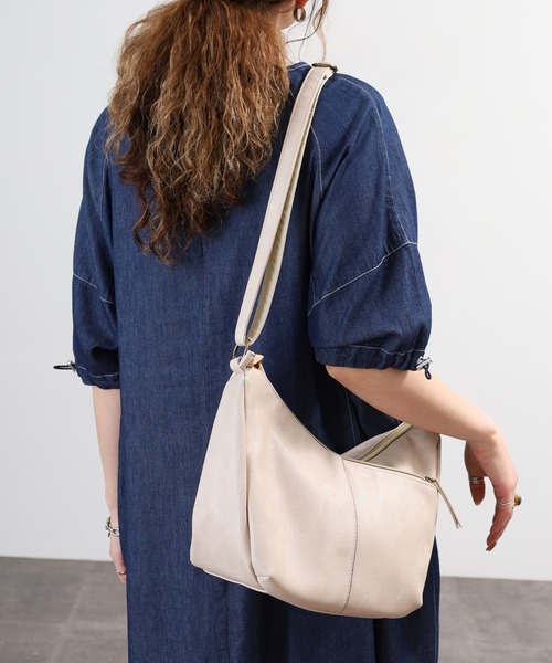 Legato Largo（レガートラルゴ）の「Legato Largo 3つ口多収納ショルダーバッグ（ショルダーバッグ・レディース・ブラック/グレー/ライトベージュ・FREE）」の18枚目の写真