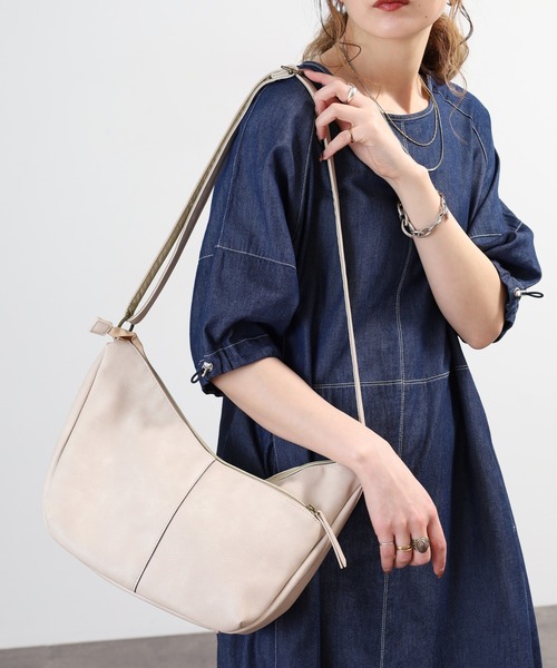 Legato Largo（レガートラルゴ）の「Legato Largo 3つ口多収納ショルダーバッグ（ショルダーバッグ・レディース・ブラック/グレー/ライトベージュ・FREE）」の16枚目の写真