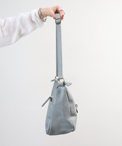 Legato Largo（レガートラルゴ）の「Legato Largo 3つ口多収納ショルダーバッグ（ショルダーバッグ・レディース・ブラック/グレー/ライトベージュ・FREE）」の22枚目の写真