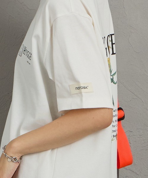 NORDISK（ノルディスク）の「[NORDISK/ノルディスク] 別注 HYGGE フラワー バックプリントTシャツ（Tシャツ/カットソー・レディース・ブラック/ブルー/ホワイト・XL/L/M/S）」の18枚目の写真