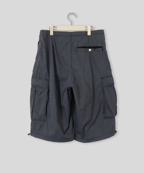 styles(スタイルス)の「WILDTHINGS DOUBLE DYED NYLON CARGO SHORTS WT26011AD(その他パンツ・メンズ・ブラック・M/L)」の2枚目の写真
