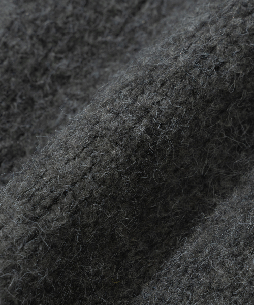 KNITTED（ニッティド）の「(ユニセックス)ブークルラグランクロップラウンドニットチャコール（ニット/セーター・レディース・その他・M/L/XL）」の5枚目の写真