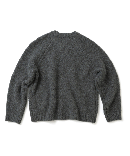 KNITTED（ニッティド）の「(ユニセックス)ブークルラグランクロップラウンドニットチャコール（ニット/セーター・レディース・その他・M/L/XL）」の6枚目の写真