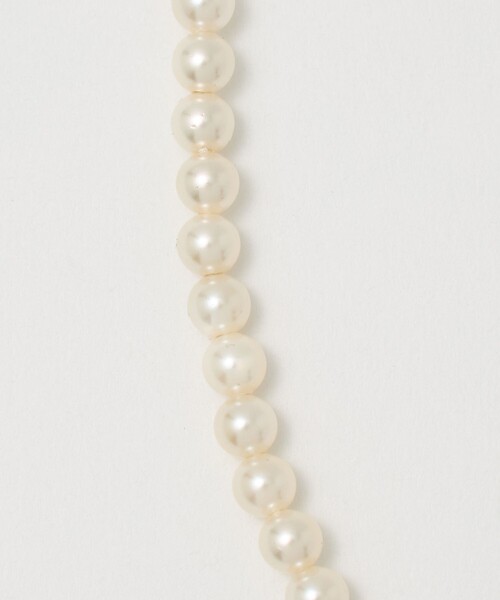 UNITED ARROWS（ユナイテッドアローズ）の「貝パール&ビジュー ネックレス（ネックレス・レディース・ホワイト・FREE）」の3枚目の写真