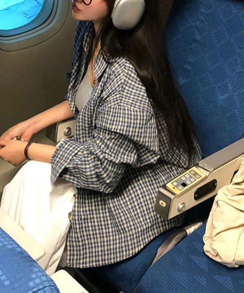 Girly Doll（ガーリードール）の「オーバーサイズチェックシャツ（シャツ/ブラウス・レディース・ブルー/ブラウン/ブラック・F）」の14枚目の写真