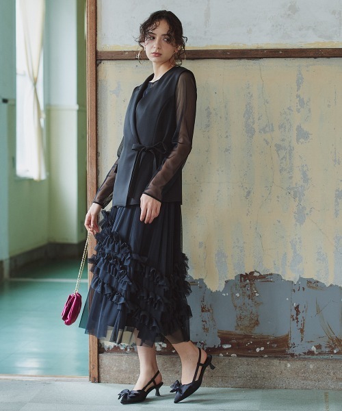 Callarus(カラルス)の「2点セットアップドレス(アシメデザインジレ+裾フリルデザインワンピース)〔Callarus〕(ドレス・レディース・ブラック/ブラック×グレー・S/M/L)」の17枚目の写真