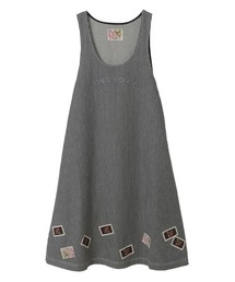 PINK HOUSE（ピンクハウス）の「ネームワッペンいっぱいヒッコリージャンパースカート（ジャンパースカート）」