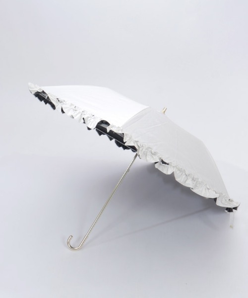 axes femme(アクシーズファム)の「軽量フリルUV折りたたみ傘(長傘・レディース・ブラック/キナリ/ラベンダー・FREE)」の1枚目の写真