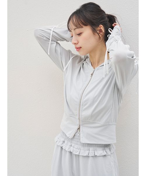 SNIDEL(スナイデル)の「【LUMISHADE】UVラインパーカー(パーカー・レディース・イエロー/ネイビー/ホワイト/シルバー・F)」の14枚目の写真