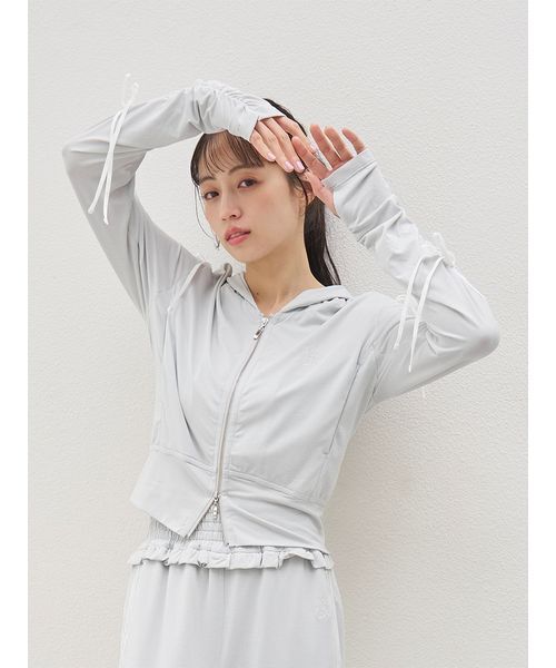 SNIDEL(スナイデル)の「【LUMISHADE】UVラインパーカー(パーカー・レディース・イエロー/ネイビー/ホワイト/シルバー・F)」の12枚目の写真