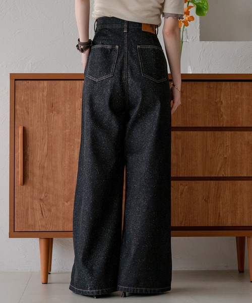 mideal(マイディール)の「glitter tuck pleat wide denim / グリッタータックプリーツワイドデニム(デニムパンツ・レディース・ライトブルー/ブラック・SMALL/MEDIUM)」の5枚目の写真