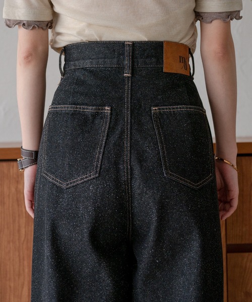 mideal(マイディール)の「glitter tuck pleat wide denim / グリッタータックプリーツワイドデニム(デニムパンツ・レディース・ライトブルー/ブラック・SMALL/MEDIUM)」の10枚目の写真