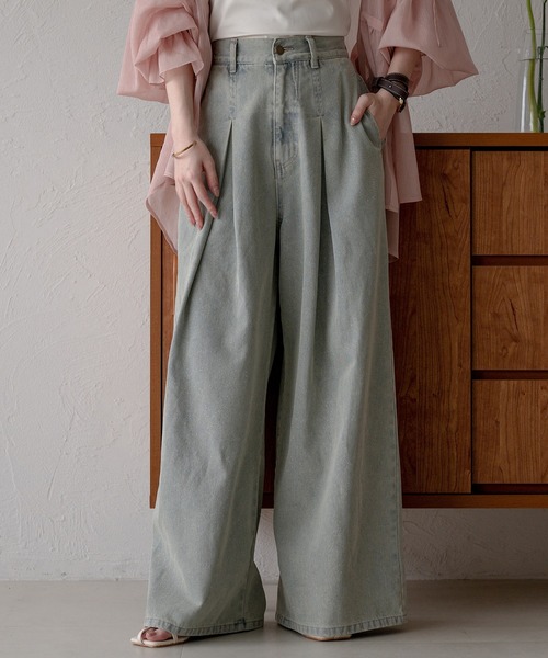 mideal(マイディール)の「glitter tuck pleat wide denim / グリッタータックプリーツワイドデニム(デニムパンツ・レディース・ライトブルー/ブラック・SMALL/MEDIUM)」の11枚目の写真