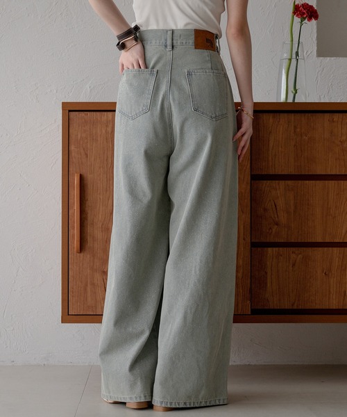 mideal(マイディール)の「glitter tuck pleat wide denim / グリッタータックプリーツワイドデニム(デニムパンツ・レディース・ライトブルー/ブラック・SMALL/MEDIUM)」の12枚目の写真