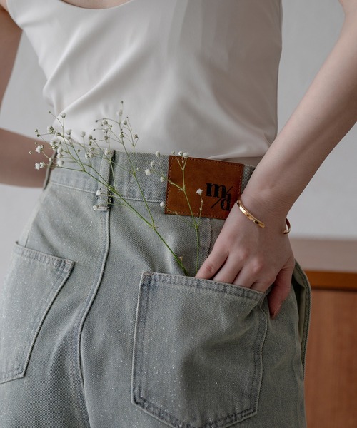 mideal(マイディール)の「glitter tuck pleat wide denim / グリッタータックプリーツワイドデニム(デニムパンツ・レディース・ライトブルー/ブラック・SMALL/MEDIUM)」の16枚目の写真