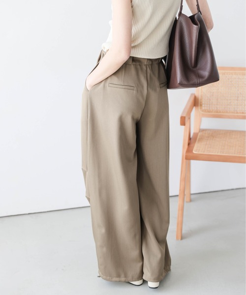 AMELY(エミリー)の「裾ドロスト タックワイドパンツ(その他パンツ・レディース・グレー/アイボリー/ブラック/ブラウン・フリー/C)」の18枚目の写真