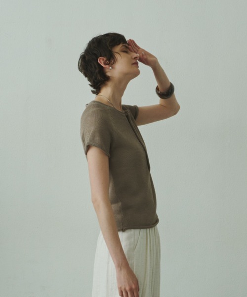 Plumel(プルメル)の「French Sleeve Knit T / フレンチスリーブニットTEE(ニット/セーター・レディース・ベージュ/ダークブラウン/アイボリー・MEDIUM)」の20枚目の写真