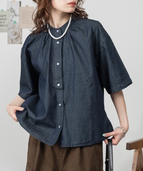 RCD(アールシーディー)の「エアリーデニムスタンドカラーシャツ(シャツ/ブラウス・レディース・ネイビー/ワンウォッシュ・M-L/LL~3L/4L~5L)」の2枚目の写真