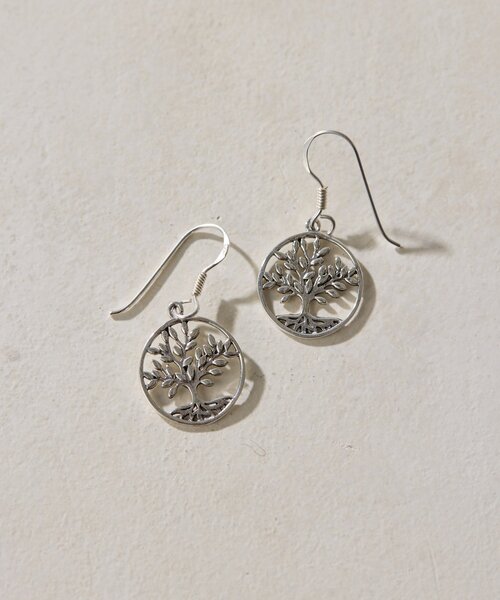 ear PAPILLONNER（イアパピヨネ）の「《スターリングシルバー使用》サークルツリーピアス（ピアス（両耳用）・レディース・シルバー系その他4・FREE）」の6枚目の写真
