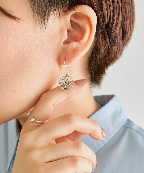 ear PAPILLONNER（イアパピヨネ）の「《スターリングシルバー使用》サークルツリーピアス（ピアス（両耳用）・レディース・シルバー系その他4・FREE）」の4枚目の写真