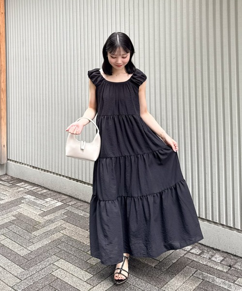 hinari（ヒナリ）の「バックリボンティアードワンピ（ワンピース