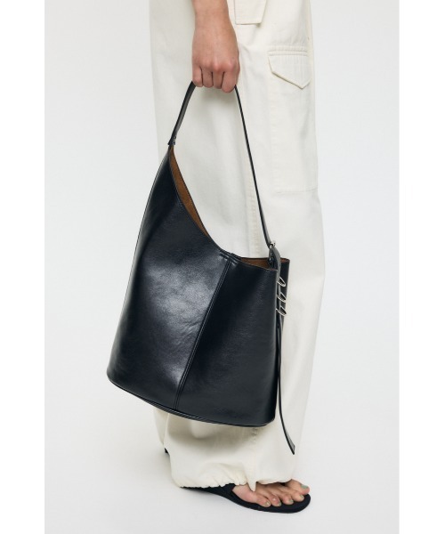 MOUSSY（マウジー）の「ONE HANDLE BUCKET バッグ（ショルダーバッグ・レディース・ブラック/ブラウン・FREE）」の9枚目の写真