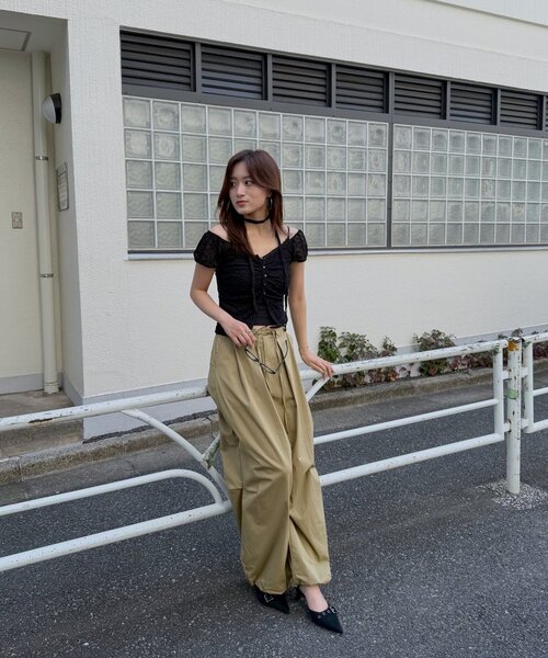 mline（エムライン）の「[mline]フレンチギャザーレース チョーカートップス（Tシャツ/カットソー・レディース・ブラック/アイボリー/オフホワイト/ピンク/カーキ・FREE）」の20枚目の写真