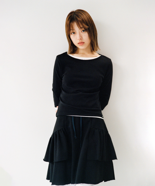 OHESHIO（オヘシオ）の「SHIRRING MIDI BANDING SKIRT, BLACK（スカート・レディース・その他・FREE）」の5枚目の写真