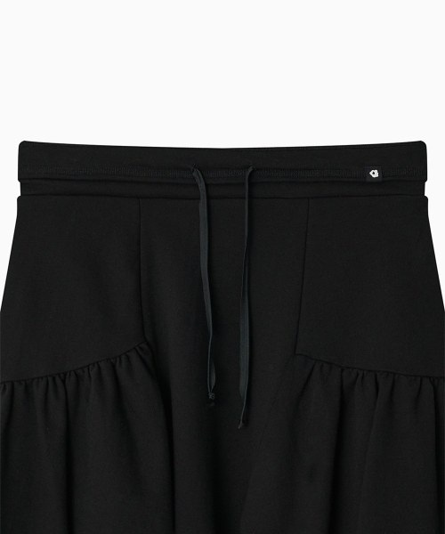 OHESHIO（オヘシオ）の「SHIRRING MIDI BANDING SKIRT, BLACK（スカート・レディース・その他・FREE）」の8枚目の写真