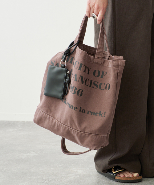 Spick & Span(スピックアンドスパン)の「《別注 / 》CONTROL FREAK WASHED LOGOトート ミニポーチ付き(トートバッグ・レディース・ブラウン/グレー/キャメル・FREE)」の9枚目の写真