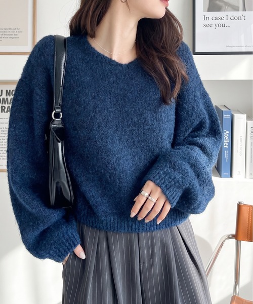 Ada.(エイダ)の「ふんわりタッチ メランジが可愛い Vネック ゆるフワニット【ada1745 リニューアルver 】(ニット/セーター・レディース・グレー/レッド/ネイビー/ライトベージュ/ブラウン・FREE)」の1枚目の写真