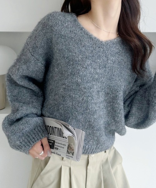 Ada.(エイダ)の「ふんわりタッチ メランジが可愛い Vネック ゆるフワニット【ada1745 リニューアルver 】(ニット/セーター・レディース・グレー/レッド/ネイビー/ライトベージュ/ブラウン・FREE)」の8枚目の写真