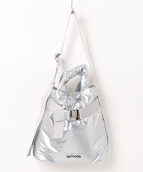 OUTDOOR PRODUCTS(アウトドアプロダクツ)の「【OUTDOOR PRODUCTS / アウトドアプロダクツ】2way Belt Tote Bag / ナイロン ベルトトートバッグ(トートバッグ・メンズ・アイボリー/ブラック/シルバー/ブラウン・FREE)」の4枚目の写真