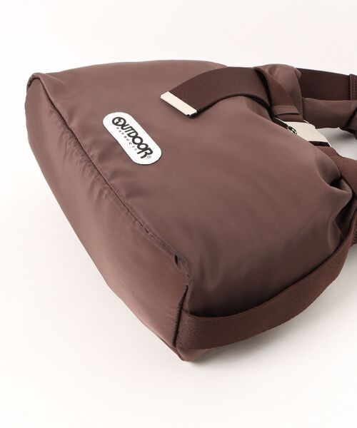 OUTDOOR PRODUCTS(アウトドアプロダクツ)の「【OUTDOOR PRODUCTS / アウトドアプロダクツ】2way Belt Tote Bag / ナイロン ベルトトートバッグ(トートバッグ・メンズ・アイボリー/ブラック/シルバー/ブラウン・FREE)」の6枚目の写真