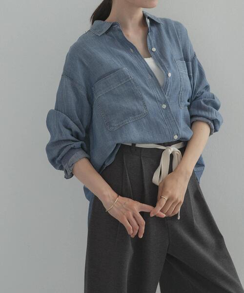 URBAN RESEARCH DOORS（アーバンリサーチドアーズ）の「シアーデニムシャツ｜羽織り/日除け/冷房対策/カジュアル/通勤（シャツ/ブラウス・レディース・ブラック/インディゴブルー・FREE）」の22枚目の写真
