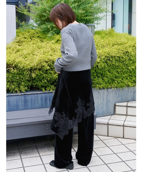 MIESROHE（ミースロエ）の「ウォッシャブルベロアイージーパンツ（その他パンツ・レディース・アイボリー/ブラック・1/0）」の6枚目の写真