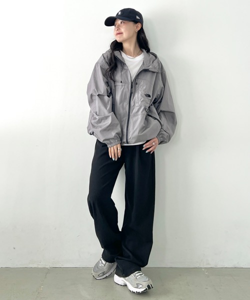 THE NORTH FACE(ザノースフェイス)の「THE NORTH FACE(ザ・ノースフェイス)/軽量 ライトアウター マウンテンジャケット デイキャンプジャケット ロゴ刺繍/DAYCAMP JACKET(ブルゾン・レディース・ブラック/ライトグレー/ライラック/ダークブルー・M/L/XXL/XL)」の8枚目の写真