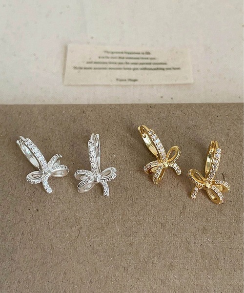 LA VORAGINE(ラ ヴォラジネ)の「ダイヤ敷き詰めリボンフープピアス アレルギー対応(ピアス(両耳用)・レディース・GOLD/Silver・FREE)」の3枚目の写真