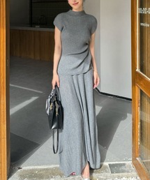 【セットアップ】ハイネックサイドギャザーリブニット&ロングスカート