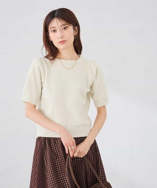 a.v.v(アーヴェヴェ)の「ラメベロアモールヤーンハーフスリーブトップス(ニット/セーター・レディース・アイボリー/ブラック・39)」の4枚目の写真