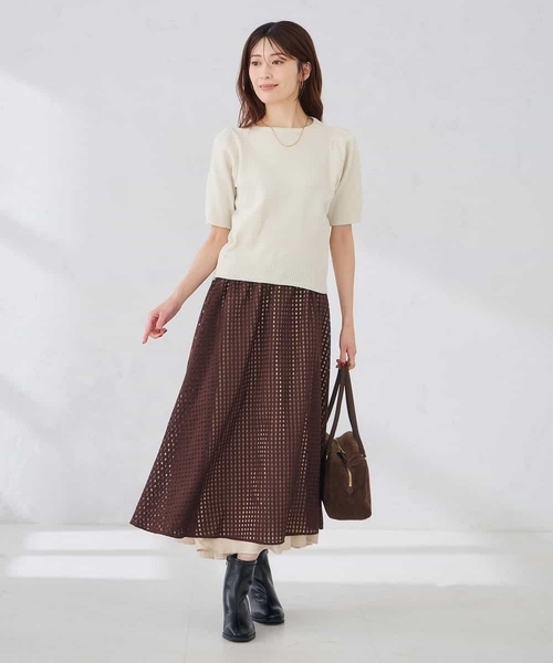 a.v.v(アーヴェヴェ)の「ラメベロアモールヤーンハーフスリーブトップス(ニット/セーター・レディース・アイボリー/ブラック・39)」の7枚目の写真