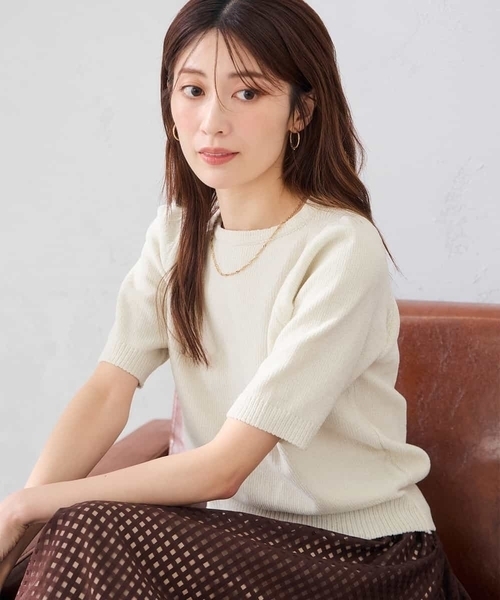 a.v.v(アーヴェヴェ)の「ラメベロアモールヤーンハーフスリーブトップス(ニット/セーター・レディース・アイボリー/ブラック・39)」の17枚目の写真
