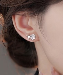 MASHIRO（マシロ）の「カラーローズモチーフスターダストペアピアス(MA/EK172)（ピアス（両耳用））」