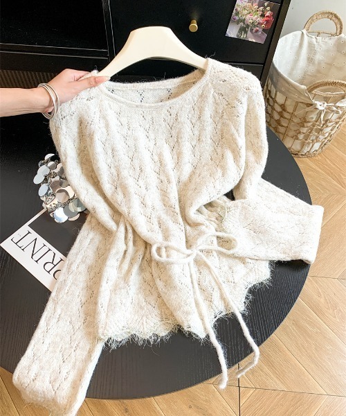 AMAJI（アマジ）の「ウエストマーク クロシェ編み ニットトップス（ニット/セーター・レディース・グレー/ベージュ/ライトブルー・FREE）」の2枚目の写真
