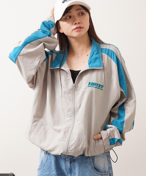 1111clothing(ワンフォークロージング)の「ウェーブ切替 ナイロンジャケット / Wave Switch Washed Nylon Track Jacket(ナイロンジャケット・メンズ・ブルー/サックスブルー/グレー・L/M)」の2枚目の写真