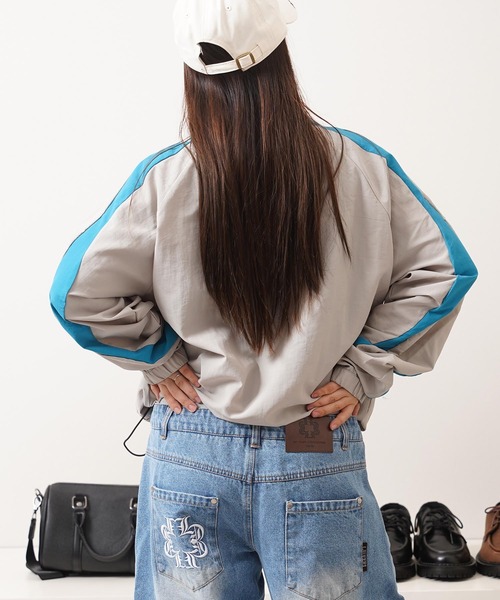 1111clothing(ワンフォークロージング)の「ウェーブ切替 ナイロンジャケット / Wave Switch Washed Nylon Track Jacket(ナイロンジャケット・メンズ・ブルー/サックスブルー/グレー・L/M)」の12枚目の写真